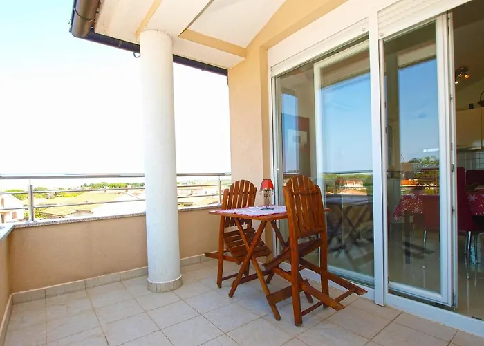 Majda 1932 Apartment *