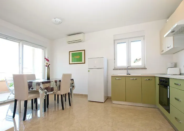 Apartment Majda 1932 Fazana