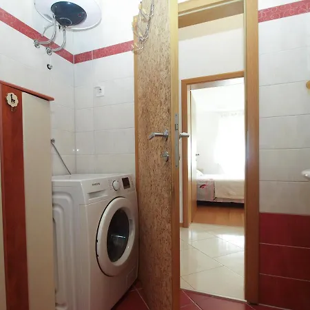 Apartment Majda 1932 Fazana